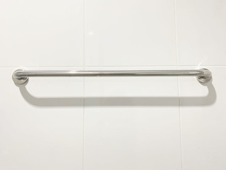 Comprar B-610-S BARRA DE SEGURIDAD RECTA 610 MM SATINADA. Pisos y azulejos en México
